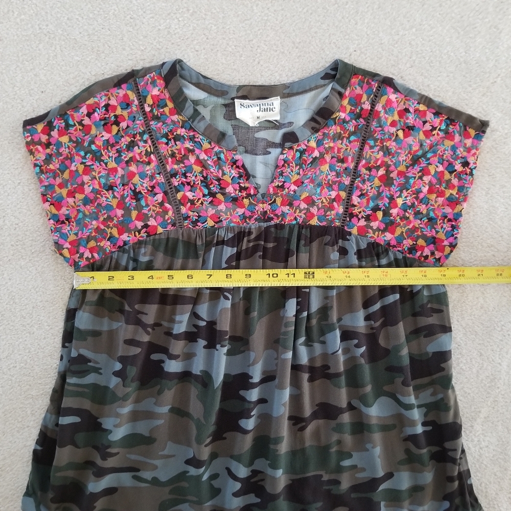 Savanna Jane Floral Embroidered Camouflage Print Jersey Top Size M - Picture 7 of 10
